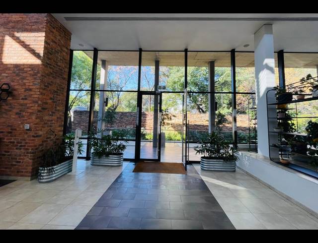 631M² OFFICE TO LET IN FOURWAYS